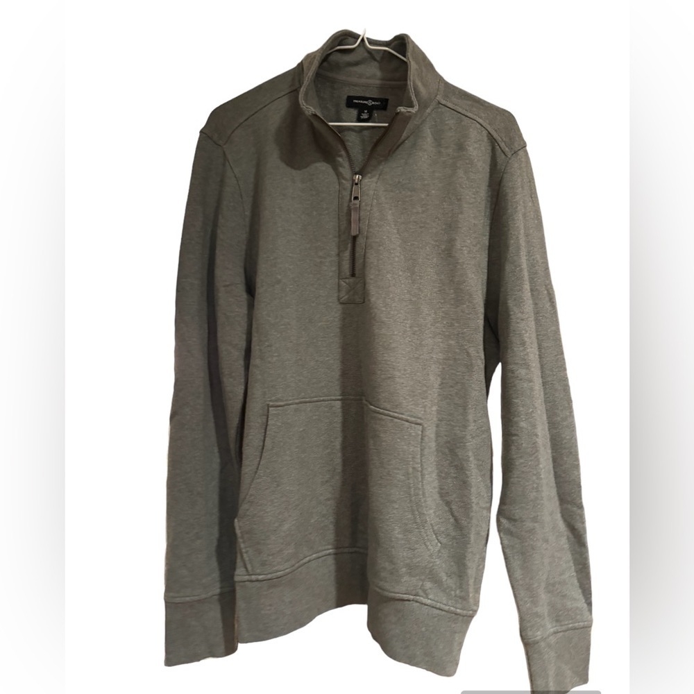 Treasure & Bond Wonen’s 1/4 zip Gray Sweatshirt
